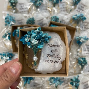 Resin Magnet Wedding Favors, Wedding Favors for Guests in Bulk, Epoxy Magnet, Bridal Shower Favors, Rustic Wedding Favors, Birthday favors