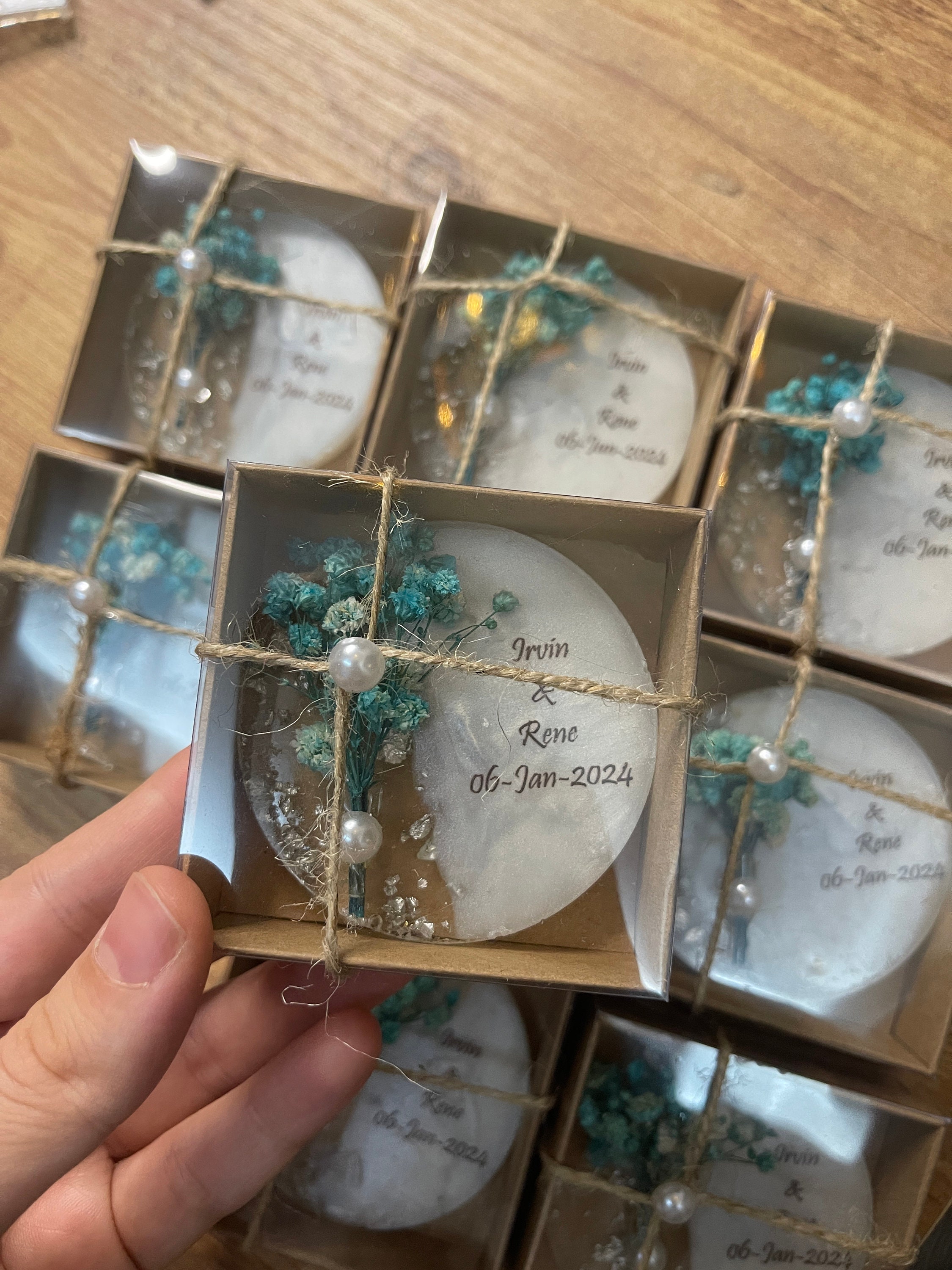 Gift for gf under 200 sales