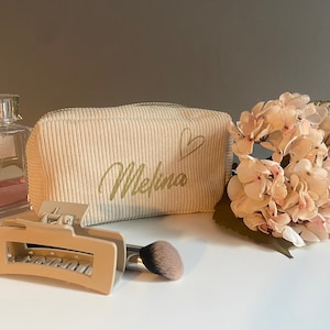 Kosmetiktasche personalisiert , schöne Make-up Tasche im beigen Cord. Kulturbeutel fürdie  Mama, die beste Freundin o. Schwester Geschenk
