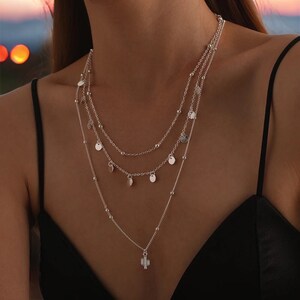 Fijne gelaagde kettingset Set van 3 zilveren kettingen Sierlijke Boho ketting Cactushanger Minimalistische ketting Cadeau voor haar afbeelding 1