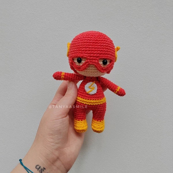 Crochet pattern hero, superhero crochet, English pdf file, 15 cm doll, amigurumi pattern, tanyaasmile