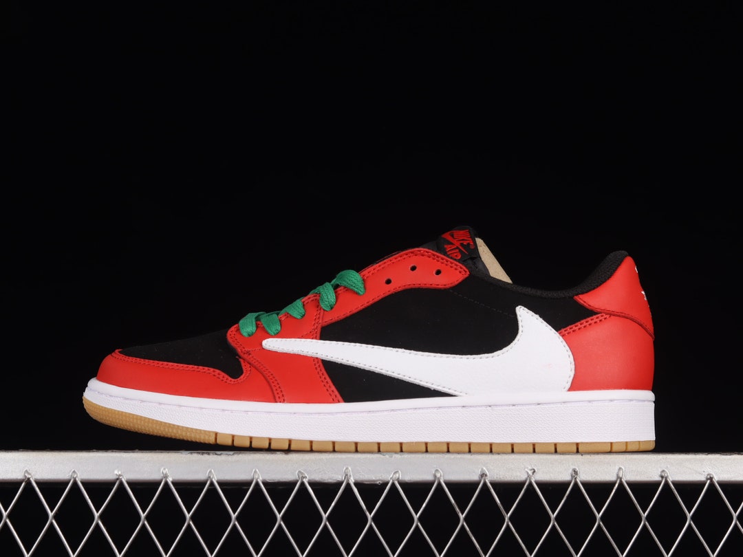 cactus jack low dunks