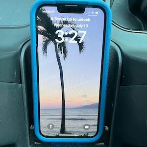 22 Refresh and Up GM Truck Cell Phone Wireless Charging Adapter
