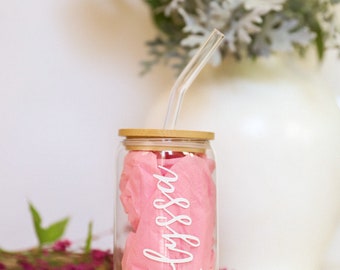 Taza de cristal personalizada con pajita y tapa, regalo de dama de honor, nombre personalizado, café helado