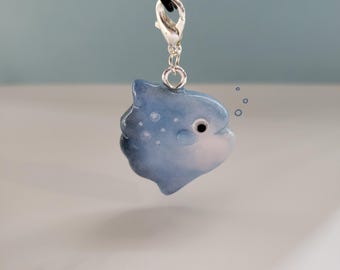 Dije de pez luna oceánico // Serie de criaturas submarinas // Llavero de arcilla polimérica hecho a mano