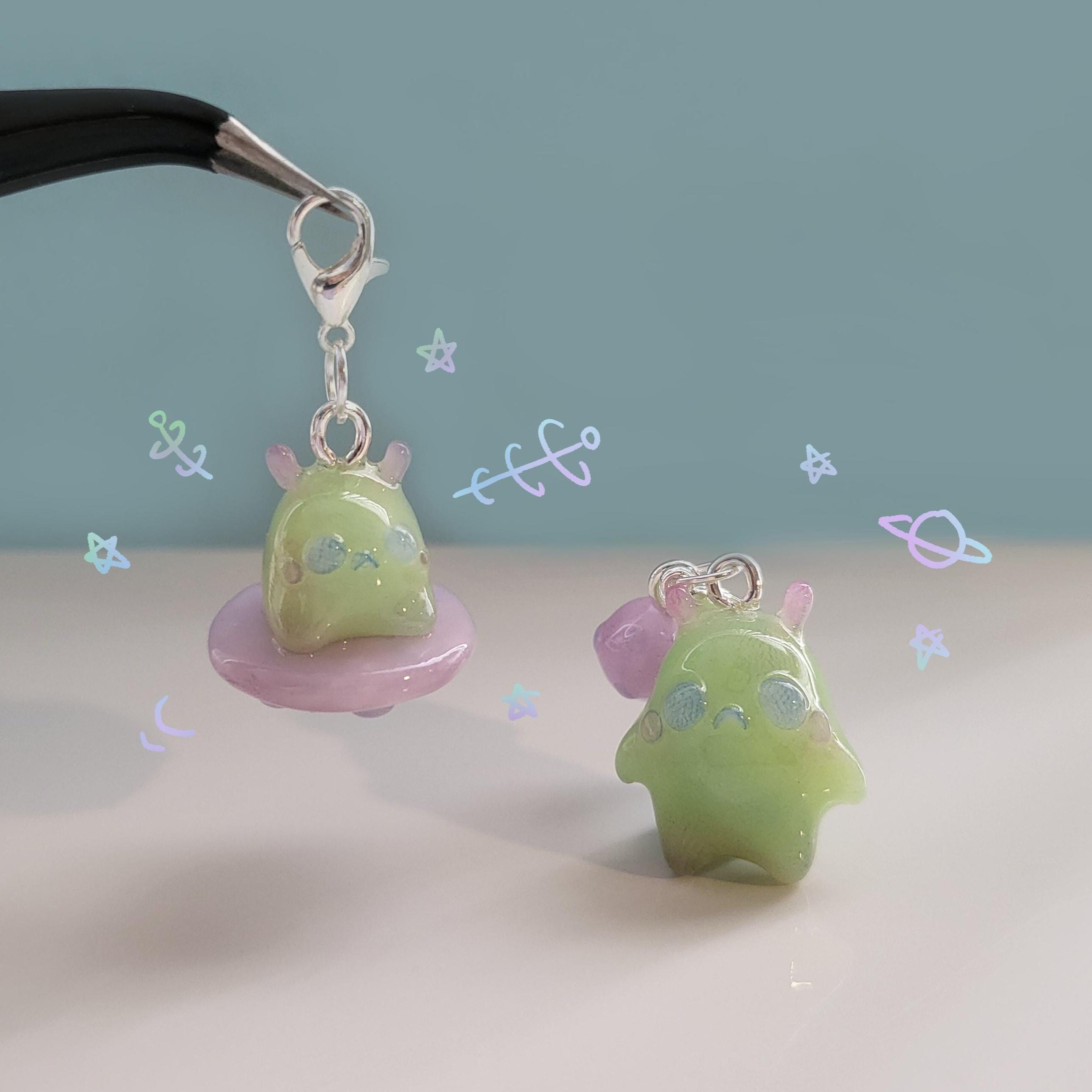 UFO Alien and Alien with Mini Plant Charms || Handmade Polymer Clay Keychain