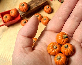 Set of 4 miniature clay pumpkins, scale 1:24