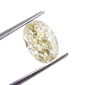 IGI-certifierad laboratorieframställd oval fancy gul diamant VVS-klarhet lös briljantsten för personliga smycken