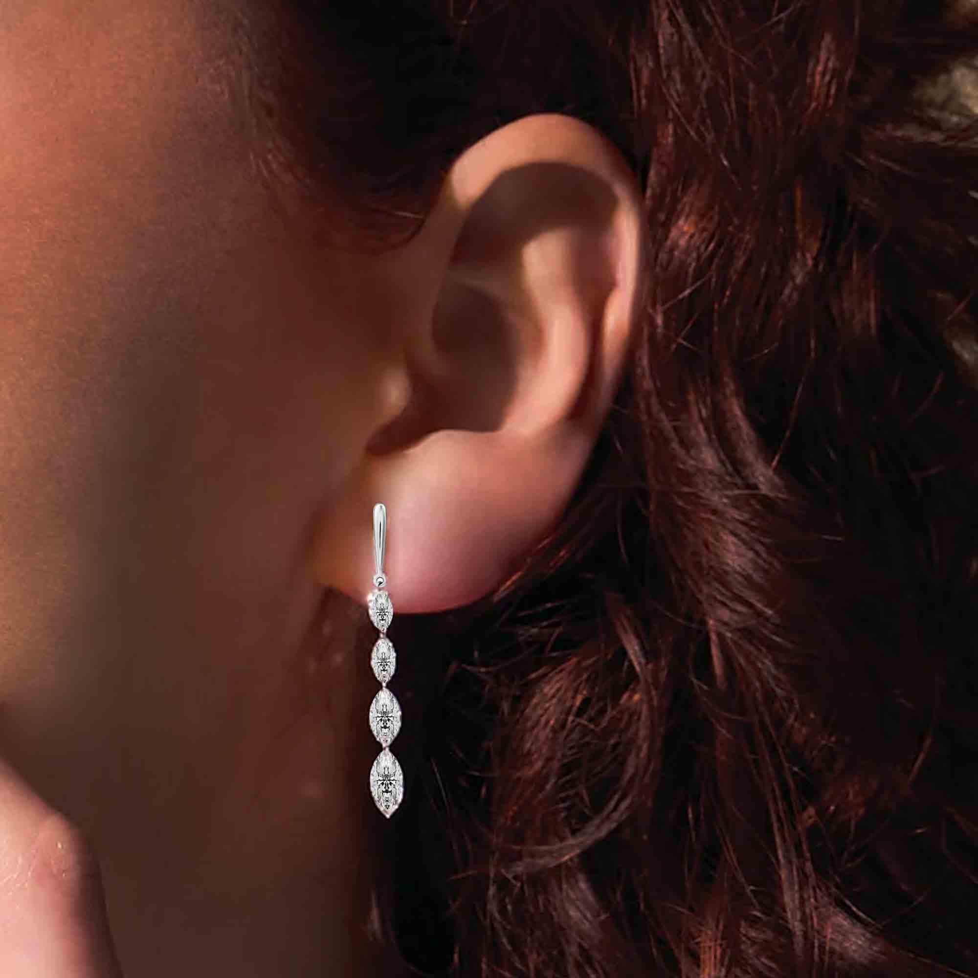 Boucles D'oreilles Cloutées à Angle Avec Diamants Marquise - Or 14 Carats, Diamants De Laboratoire 1.50 Ct - Neuf Sans écrin