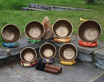 Chakra gesneden Tibetaanse klankschaal voor meditatie Handgeslagen klankschaal set van 7 spirituele yogaschaal voor chakra klankschalen