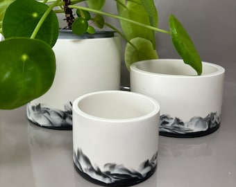 Set of flower pots