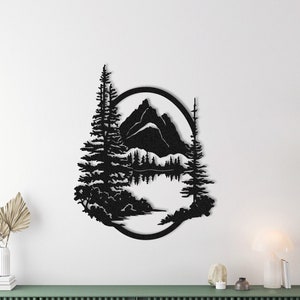 Decorazione da parete moderna in metallo di montagna ovale foresta, cartello da parete di montagna e foresta, arte da parete con scena del lago, regalo per lei, arte di decorazione di montagna in metallo