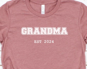 Custom Grandma 2024 Shirt | Grandma Gift | Mother's Day Gift | Personalized Mother's Day Shirt | New Baby Announcement | Baby Shower Gift