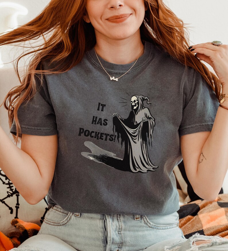 Grappig Halloween-shirt, het heeft zakken T-shirt Magere Hein, spookachtig seizoenscadeau, trendy meme-shirt, vintage gotisch T-shirt, gothic-cadeaus, herfstkleding Pepper