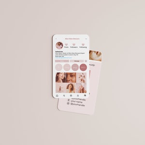 Puede incluir: Una maqueta de perfil de Instagram para un negocio de cuidado de la piel llamado Alice Glow Skincare. El perfil presenta una foto de la propietaria, Alice Glow, y una cuadr&iacute;cula de fotos que muestran productos y tratamientos de cuidado de la piel. El perfil tambi&eacute;n incluye una llamada a la acci&oacute;n para reservar con Alice Glow.