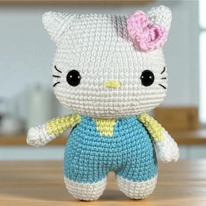 Handmade Amigurumi Kitty – Soft Plush Cat Toy – Gift for Kids & Baby Showers