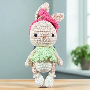 Handgemachtes Amigurumi Häschen – weiches gehäkeltes Plüschtier – Geschenk für Kinder & Babyparty