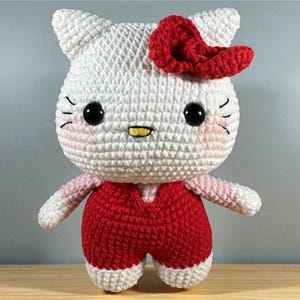 Handmade Amigurumi Kitty – Soft Plush Cat Toy – Gift for Kids & Baby Showers