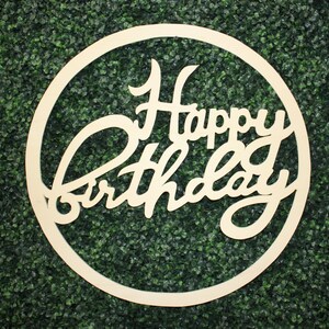 Circular Happy Birthday Sign