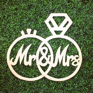 Mr & Mrs Sign