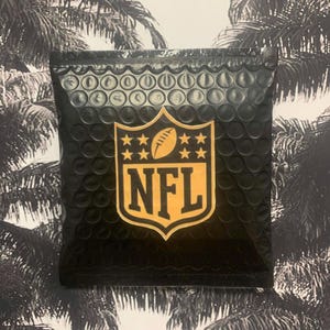 NFL/NCAA Mystery Pack - 15 Cards - 1 Auto, #'d or Patch Card in Every Pack GTD!