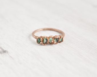 Raw Emerald Ring, Copper Ring, Stacking Stone Ring, Rough Emerald Jewelry, May Birthstone Ring, Natural Gemstone Ring, Healing Crystal Ring