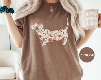 Floral Basset Hound Comfort Colors® Shirt, Basset Hound Dog Mom Wildflower T-shirt, Cottagecore Tee, Gift for Dog Lover, New Puppy Owner