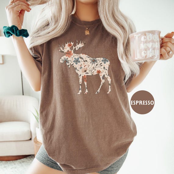 Comfort Colors® Floral Moose Shirt, Natural Parks Wildflower T-shirt, Elk Animal Boho Naturecore Tee, Gift for Wildlife Lover, Moose Gifts