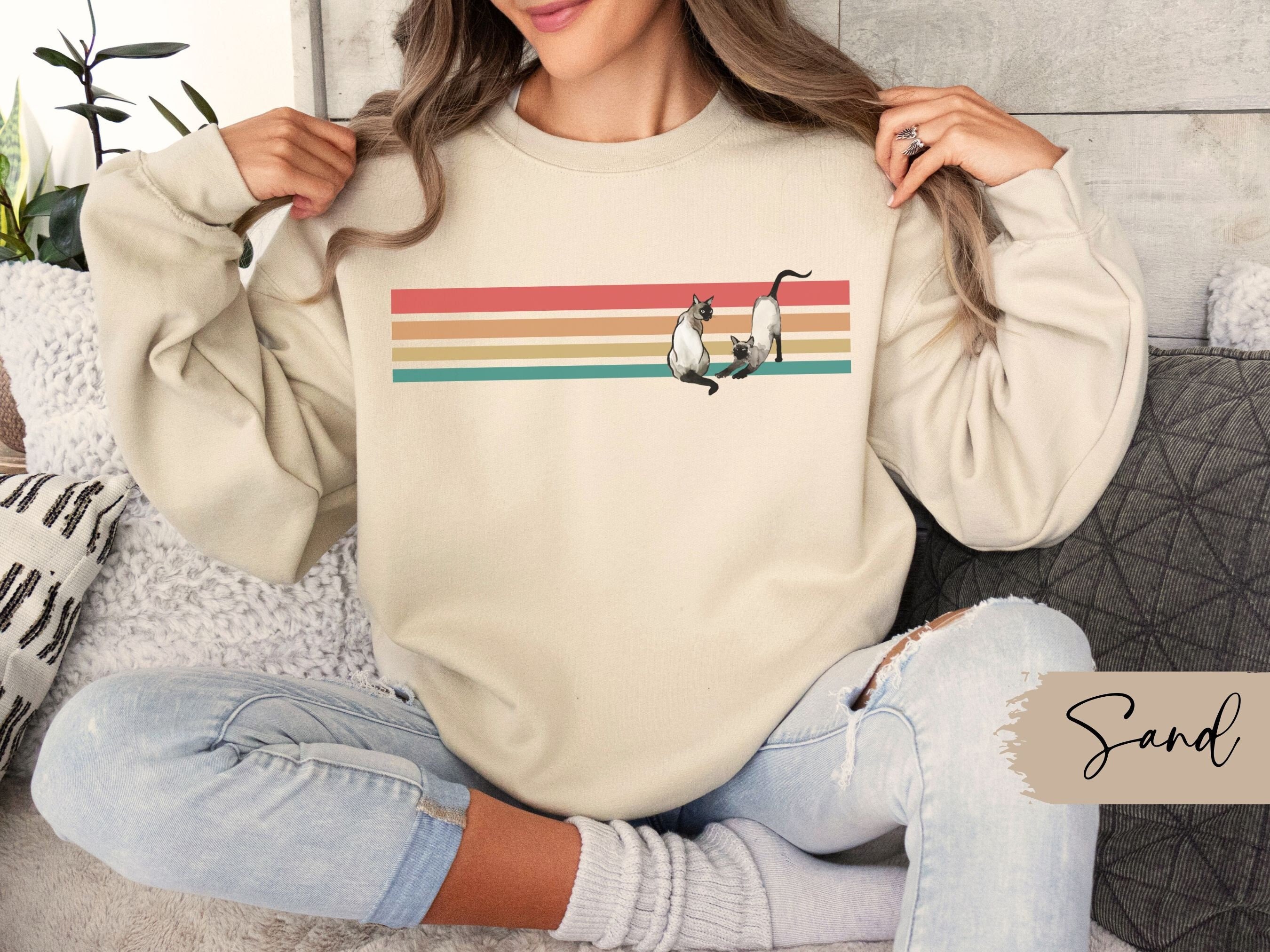 売れ筋商品|||エルエーポップアート カットソー トップス レディース Women's Crewneck Word Art Siamese Cat Sweatshirt Top Black Siamese Cat - Women's Word Art Crewneck Sweatshirt – LA Pop Art
