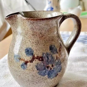 Cottage Steinzeug Sirup Krug Blaue Blumen Keramik Milchkännchen Geschenk Keramik Landhausstil Geschenk für sie