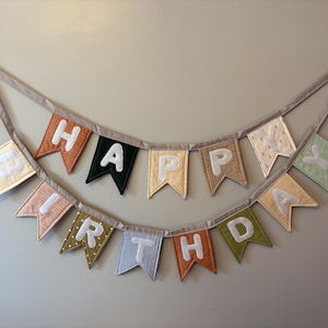 Handgefertigte benutzerdefinierte gesteppte Stoff alles Gute zum Geburtstag Banner, alles Gute zum Geburtstag Bunting, Reversible Wimpelkette, wiederverwendbare Partydekoration, Erbstück Geschenk