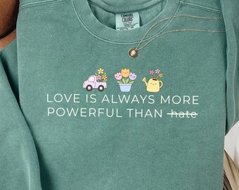 L'amore è sempre più potente - Felpa, Comfort Colors Teacher Tee