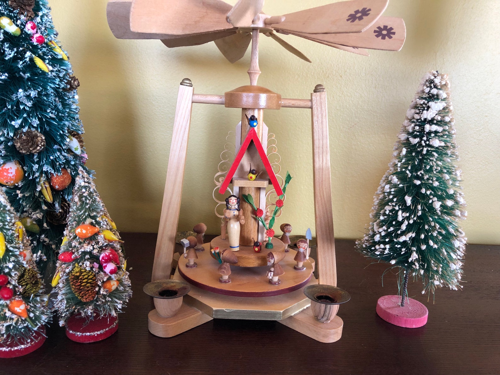 VINTAGE GERMAN PYRAMID #2 - It's beginning to look a lot like Christmas!