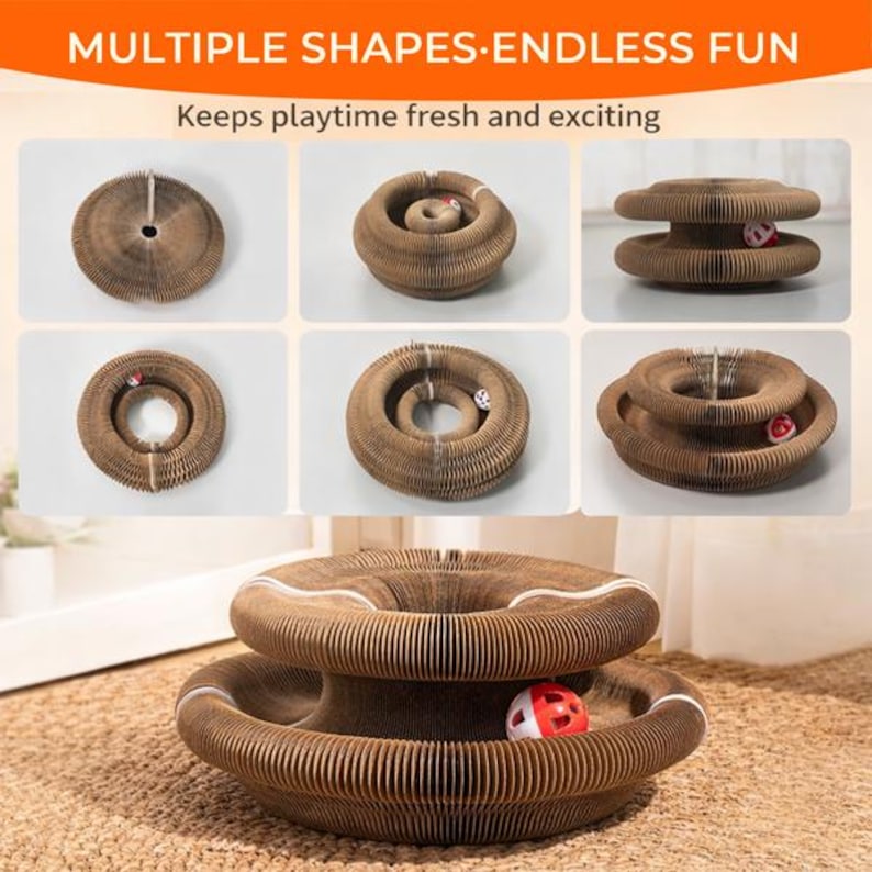 Op de afbeelding: Een bruine kattenkrabber van golfkarton in verschillende vormen, met een rood-witte bal. De tekst bovenaan luidt "MULTIPLE SHAPES. ENDLESS FUN" en "Keeps playtime fresh and exciting".