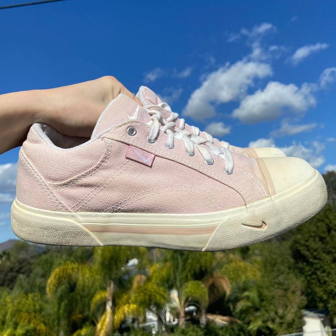 Vintage Baby Pink Nike Sneakers - Etsy