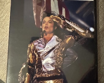 ¡Nuevo! Michael Jackson History World Tour 2 (DVD Múnich), el concierto completo en excelente calidad y muchos extras en 2 DVD con tomas descartadas de la versión para TV.
