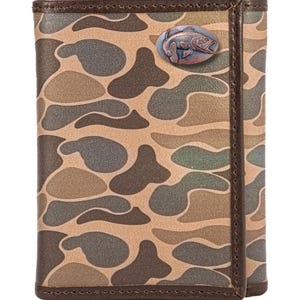 Cartera de cuero con tres pliegues y diseño camuflado de Bass para hombre. Cuero de grano completo con logotipo en cobre antiguo
