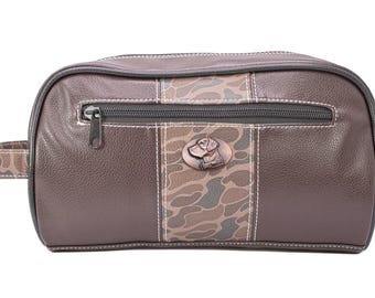 Lab Men&#39;s Toiletry Dopp Bag. Old School Camo With Brown Pebble PU Finish. Antique Copper Logo.
