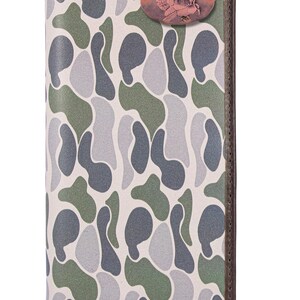Cartera de cuero con diseño de camuflaje de la vieja escuela para hombre de Turkey Secretary. Cuero de grano completo con logotipo de cobre antiguo