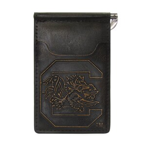 Cartera de cuero con clip de bolsillo frontal colegial para hombre de South Carolina Gamecocks. Acabado de plena flor marrón bruñido con logotipo grabado