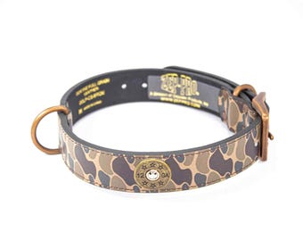 Shotshell Hunting Old School Camo leren hondenhalsband - antiek koperen logo