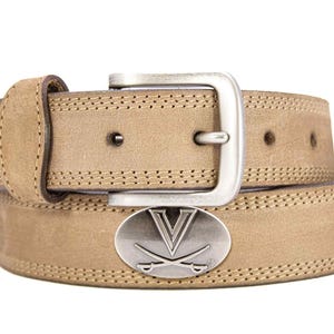 Virginia Cavaliers leren collegiale herenriem. UVA-merchandise. Crazy-horse met metalen embleem op de concho&#39;s. Virginia outdoor robuuste riem.