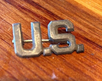 Antique Collectible: U.S. Pin Brass WWI or WWII - Pin Back