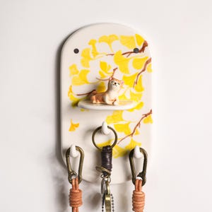 Personalized Ginkgo Leaf Pet Key Rack Ceramic Wall Mounted Key Holder & Detachable Pet Sculpture Custom Pet Handmade Entryway Organizer
