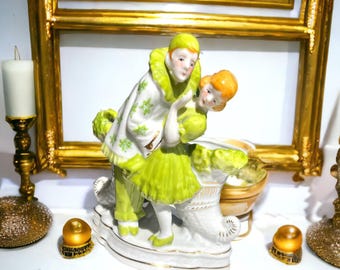 Pierrot Clown Stolen Kiss Vintage 40’s Japan Goldcastle Porcelain Vase Planter