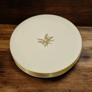 LENOX USA WHEAT Gold Trim Pattern 10 3/8&quot; Dinner Plates Set of Four Very Good classic dinnerware