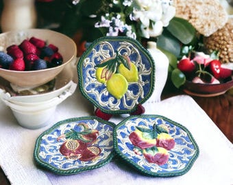 floral fruit ornate Set Of 3 Vintage FITZ & FLOYD Classic FLORENTINE Fruit Plates decorative design wall decor