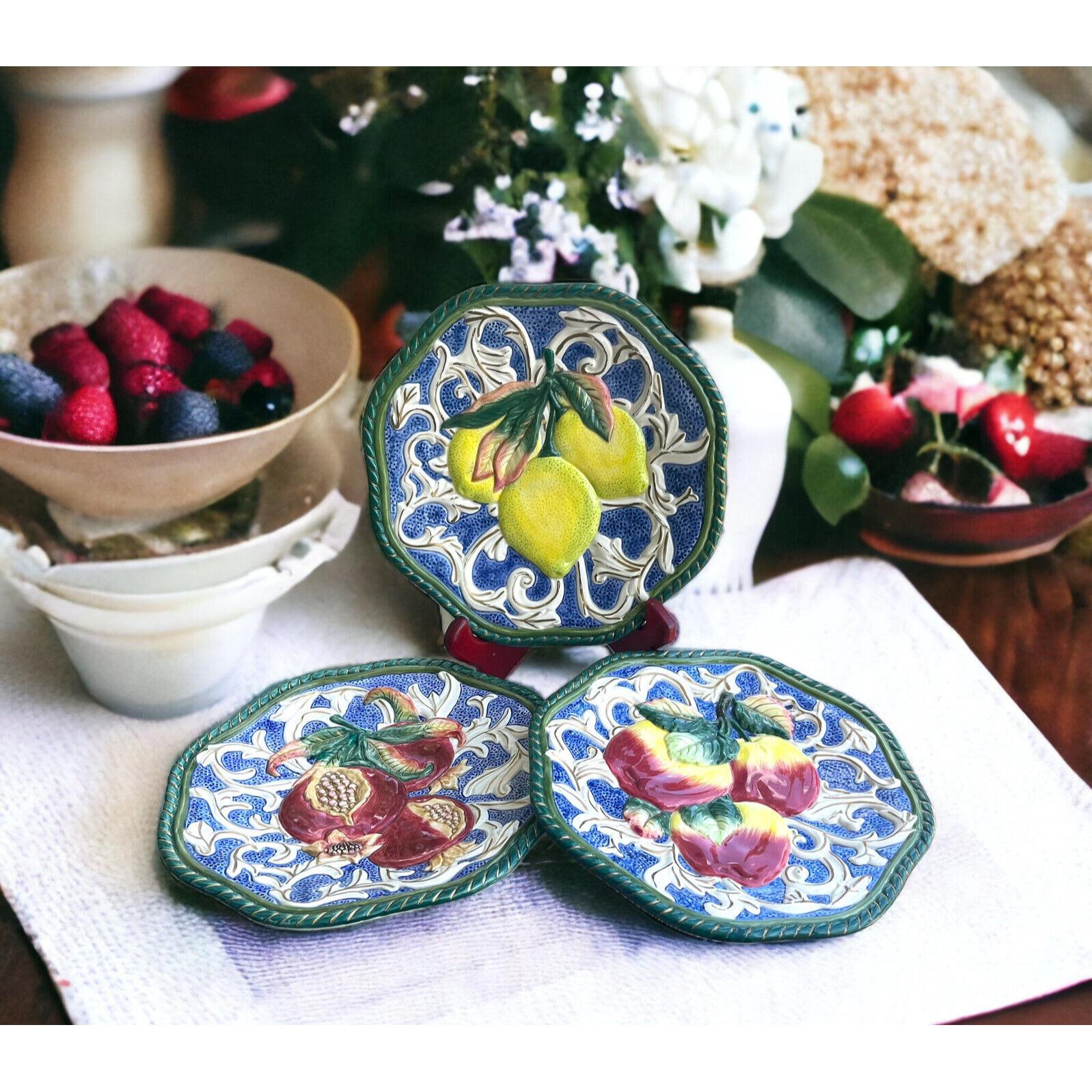 Toulouse Hen Covered Vegetable Bowl