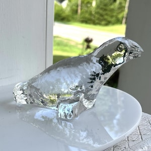 Seal Sea Lion Paperweight Pukeberg Sweden icecube Clear Art Glass Ocean Animal Decor Pup