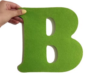 Grote vilten alfabetletters, 22 cm-8,66" gestanst klasdecor